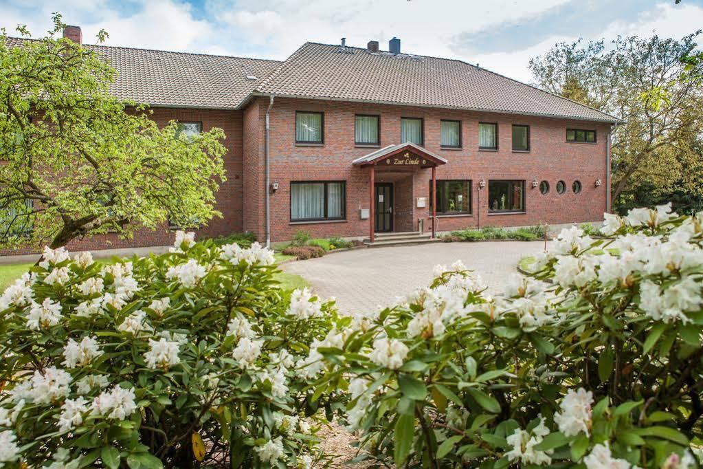 Hotel-Restaurant Zur Linde Altenmedingen Exterior foto